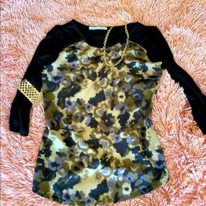 NWOT Maurice’s silk front 3/4 sleeve top